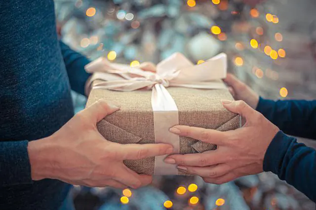 Best Cheap Gifts Under $25 – Surprise Your Friends and Family!